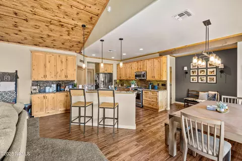 Kitchen - 7507 Deville Ln, Flagstaff, AZ 86004 photo 4 of 5