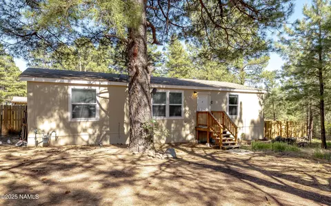 2467 Rain Ct, Flagstaff, AZ 86005