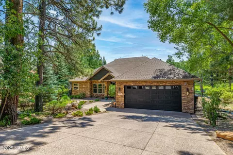 4333 E Coburn Dr, Flagstaff, AZ 86004
