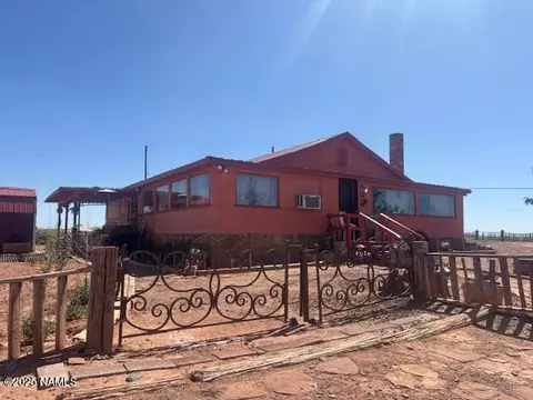 101 S Desert Hill Rd, Winslow, AZ 86047