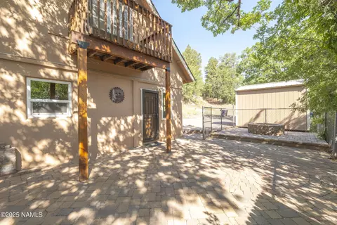 1905 E Mountain View Ave, Flagstaff, AZ 86004 photo 2