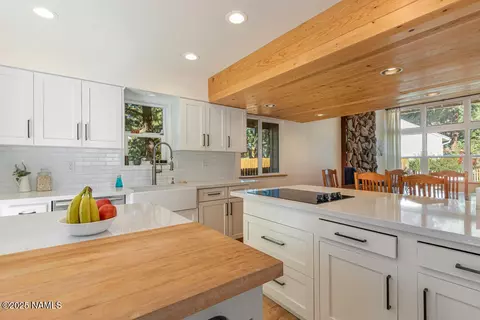 Kitchen - 3373 E Ascona Way, Flagstaff, AZ 86004 photo 3 of 5
