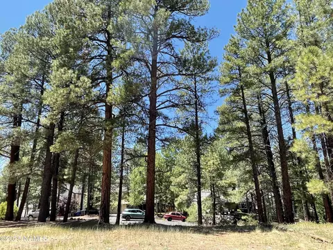 837 W Coy Dr, Flagstaff, AZ 86005