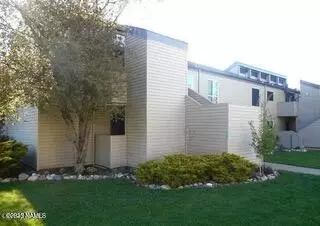 17980 S Walapai Rd #16B, Munds Park, AZ 86017