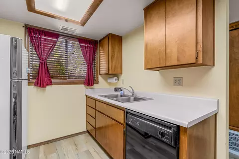 Kitchen - 2531 Heidi Loop, Flagstaff, AZ 86004 photo 2 of 4