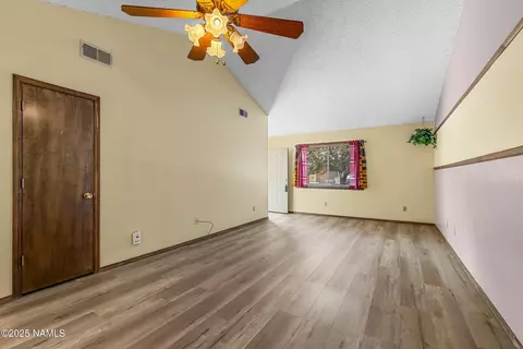 Living - 2531 Heidi Loop, Flagstaff, AZ 86004 photo 1 of 2