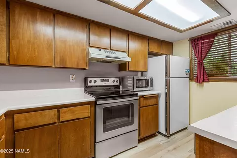 Kitchen - 2531 Heidi Loop, Flagstaff, AZ 86004 photo 3 of 4
