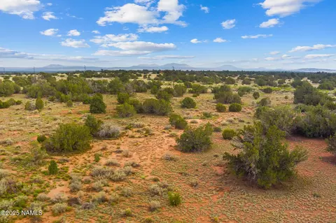 4675 E Simmons Ln N, Williams, AZ 86046 photo 2