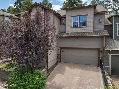 Exterior - 1045 E Sterling Ln, Flagstaff, AZ 86005 photo 3 of 9