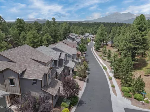 View/Area - 1045 E Sterling Ln, Flagstaff, AZ 86005 photo 3 of 6