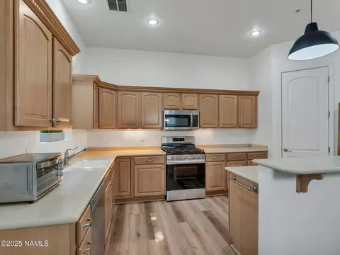 Kitchen - 1045 E Sterling Ln, Flagstaff, AZ 86005 photo 1 of 4