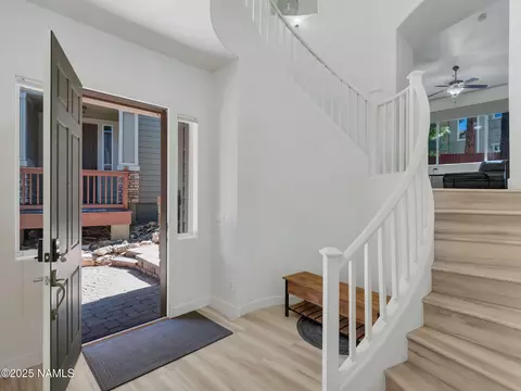 Entry Way - 1045 E Sterling Ln, Flagstaff, AZ 86005 photo 1 of 4