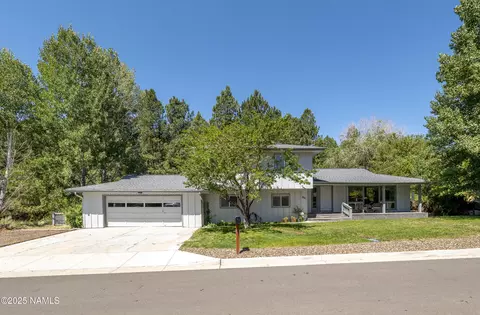 2121 N Crescent Dr, Flagstaff, AZ 86001
