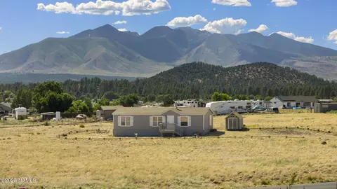 10010 Stardust Trl, Flagstaff, AZ 86004
