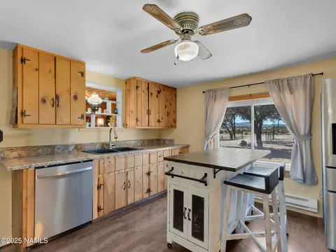 Kitchen - 2941 E Hoctor Rd, Williams, AZ 86046 photo 2 of 3