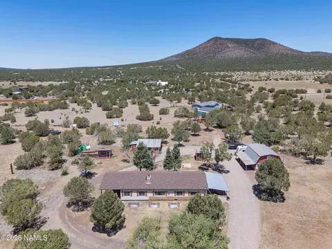 View/Area - 2941 E Hoctor Rd, Williams, AZ 86046 photo 2 of 10