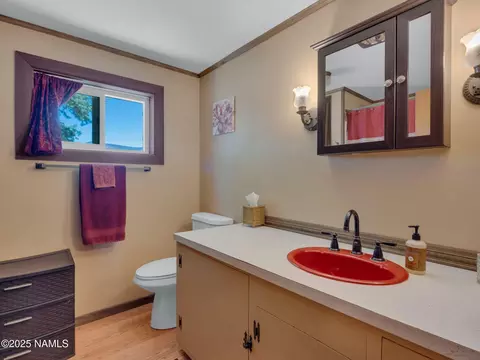 Bath - 2941 E Hoctor Rd, Williams, AZ 86046 photo 1 of 1