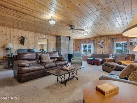 Living - 2941 E Hoctor Rd, Williams, AZ 86046 photo 3 of 4