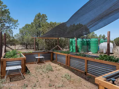 Exterior - 2941 E Hoctor Rd, Williams, AZ 86046 photo 8 of 8