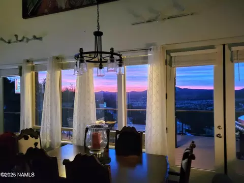 Dining - 1843 E Sagebrush Rd, Williams, AZ 86046 photo 2 of 2