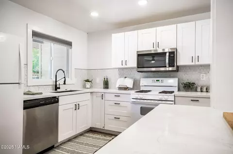Kitchen - 3107 E Lockett Rd, Flagstaff, AZ 86004 photo 2 of 4