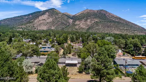 View/Area - 3107 E Lockett Rd, Flagstaff, AZ 86004 photo 1 of 2