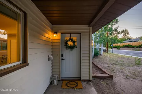 Exterior - 3107 E Lockett Rd, Flagstaff, AZ 86004 photo 7 of 8