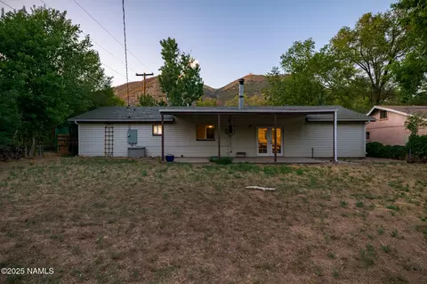 Exterior - 3107 E Lockett Rd, Flagstaff, AZ 86004 photo 5 of 8