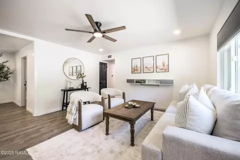 Living - 3107 E Lockett Rd, Flagstaff, AZ 86004 photo 1 of 2