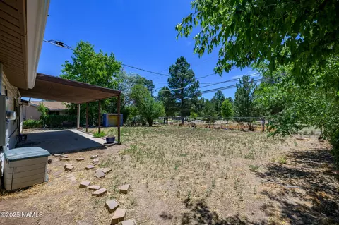 Exterior - 3107 E Lockett Rd, Flagstaff, AZ 86004 photo 3 of 8