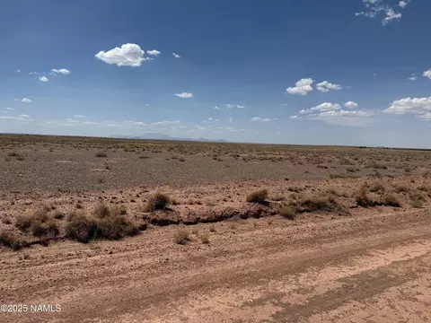 307 Encanto Dr, Winslow, AZ 86047