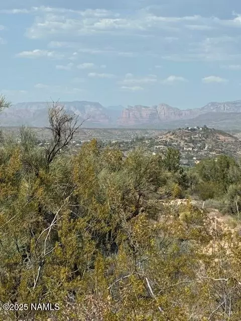 3330 E Kearney Trl, Rimrock, AZ 86335