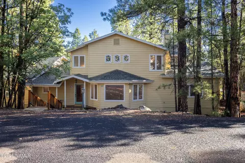 17265 Trail Winds Pl, Munds Park, AZ 86017
