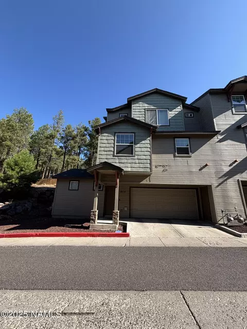 2576 W Pikes Peak Dr, Flagstaff, AZ 86001