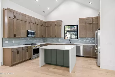 4120 Lariat Loop, Flagstaff, AZ 86001
