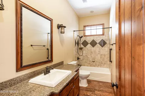 Bath - 5835 Switchback Trl, Flagstaff, AZ 86004 photo 2 of 4