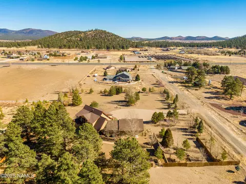 View/Area - 5835 Switchback Trl, Flagstaff, AZ 86004 photo 4 of 7