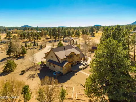 View/Area - 5835 Switchback Trl, Flagstaff, AZ 86004 photo 3 of 7