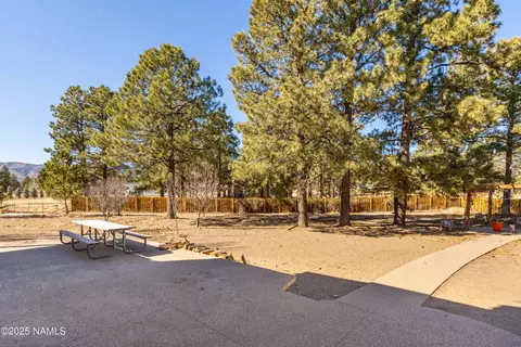 Exterior - 5835 Switchback Trl, Flagstaff, AZ 86004 photo 4 of 5