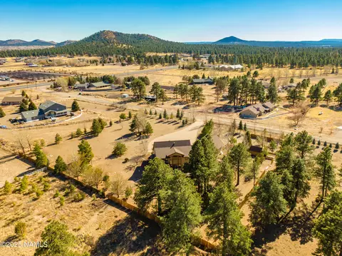 View/Area - 5835 Switchback Trl, Flagstaff, AZ 86004 photo 6 of 7