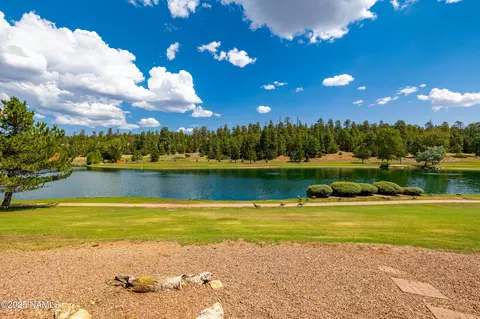 View/Area - 6236 E Willow Loop, Flagstaff, AZ 86004 photo 6 of 11