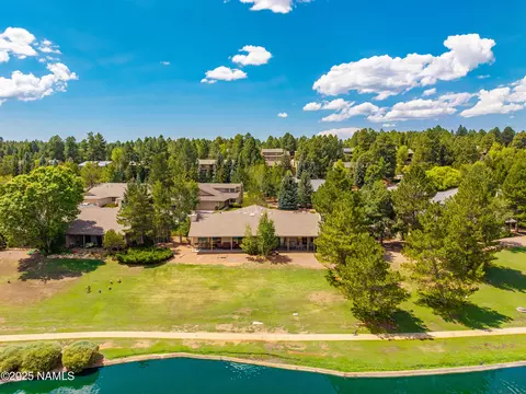 View/Area - 6236 E Willow Loop, Flagstaff, AZ 86004 photo 3 of 11
