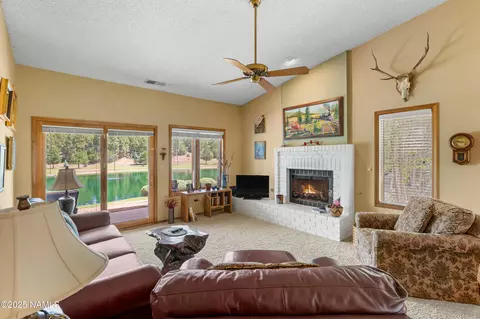 Living - 6236 E Willow Loop, Flagstaff, AZ 86004 photo 6 of 6
