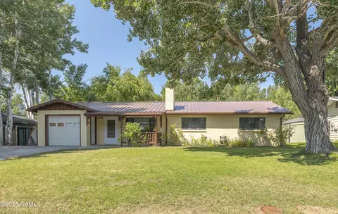 1713 N Navajo Dr, Flagstaff, AZ 86001