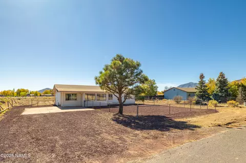 7856 E Moonbeam Dr, Flagstaff, AZ 86004