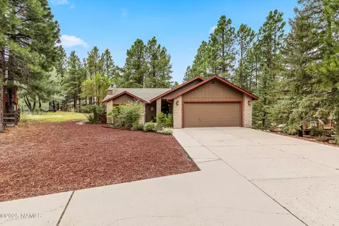4500 E Flintwood Ln, Flagstaff, AZ 86004