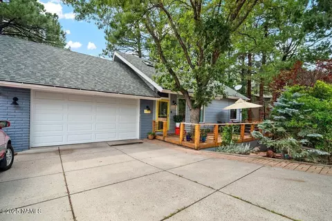 3365 Monte Vista Dr, Flagstaff, AZ 86004