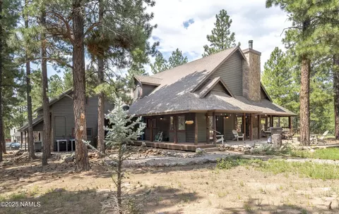 Exterior - 1430 E Iris Trl, Flagstaff, AZ 86001 photo 3 of 9