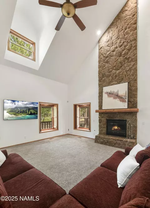Living - 1430 E Iris Trl, Flagstaff, AZ 86001 photo 2 of 3