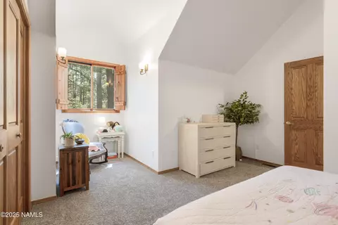 Bedroom - 1430 E Iris Trl, Flagstaff, AZ 86001 photo 6 of 6